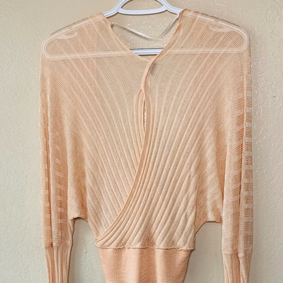 Free People Rose Pluto Lightweight Surplice Feminine Coquette Blouse Size XS - Picture 7 of 9